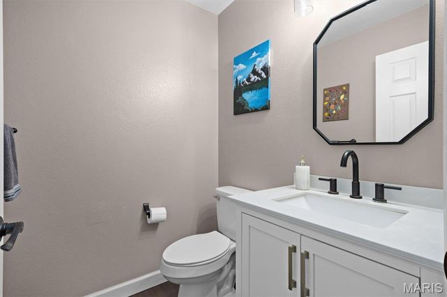 1511 Nottinghill Drive, O'fallon, IL 62269