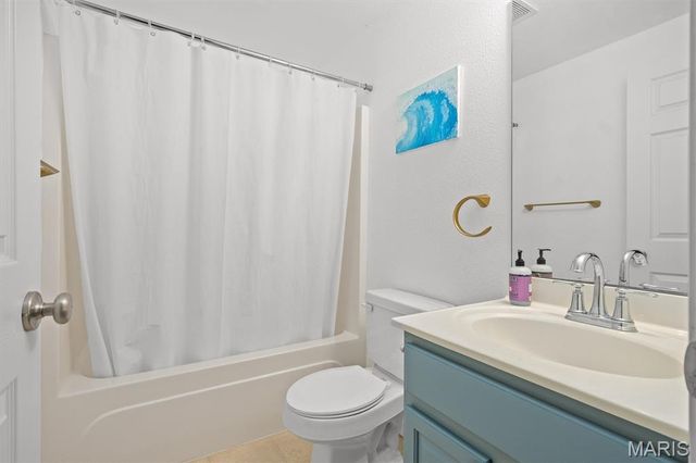 1511 Nottinghill Drive, O'fallon, IL 62269