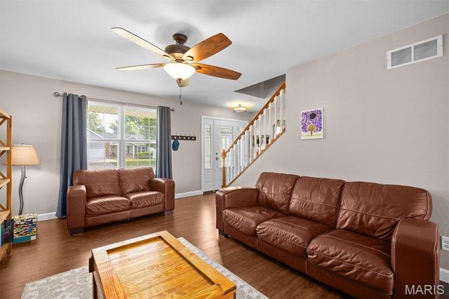 1511 Nottinghill Drive, O'fallon, IL 62269