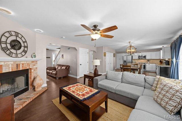 1511 Nottinghill Drive, O'fallon, IL 62269