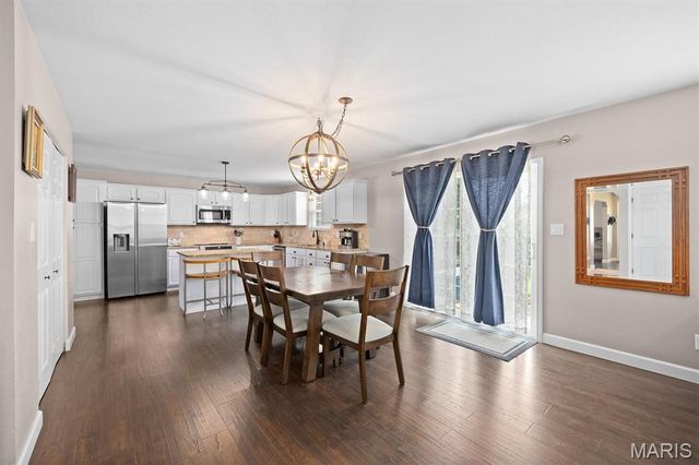 1511 Nottinghill Drive, O'fallon, IL 62269