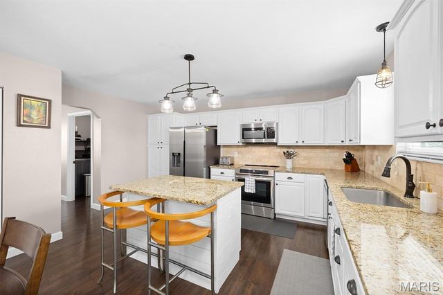1511 Nottinghill Drive, O'fallon, IL 62269