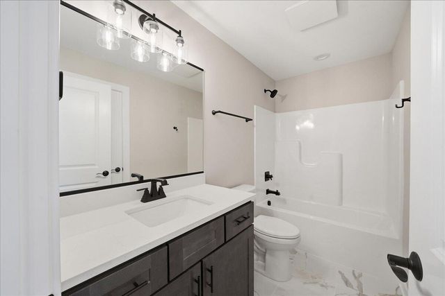 13442 Madison Avenue, Cedar Lake, IN 46303