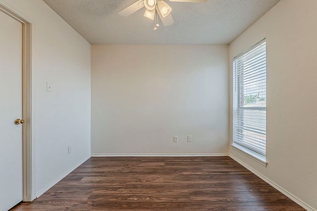 7702 Harbor Drive, Rowlett, TX 75088