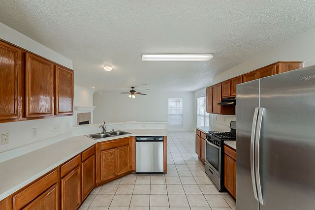 7702 Harbor Drive, Rowlett, TX 75088