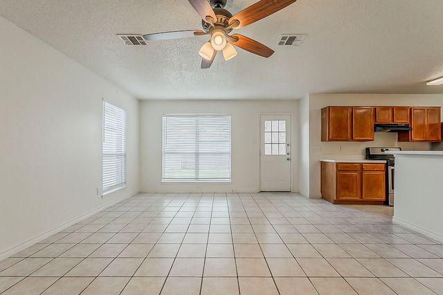 7702 Harbor Drive, Rowlett, TX 75088