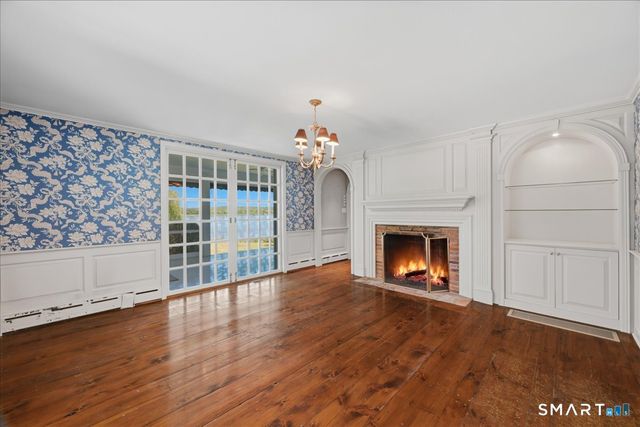 24 New City Street, Essex, CT 06426