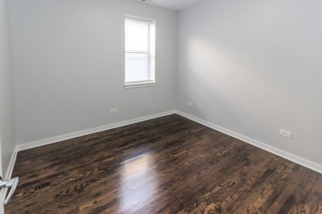 1153 W Washburne Avenue 301, Chicago, IL 60608
