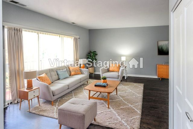 1153 W Washburne Avenue 301, Chicago, IL 60608