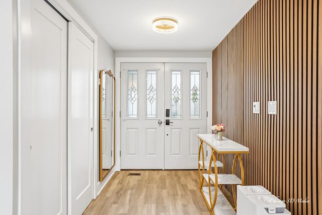 115 Red Bridge Road, Lake Zurich, IL 60047