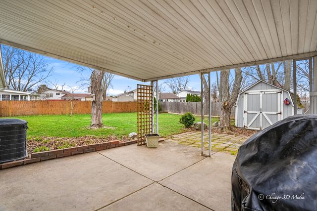 115 Red Bridge Road, Lake Zurich, IL 60047