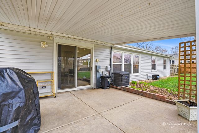 115 Red Bridge Road, Lake Zurich, IL 60047