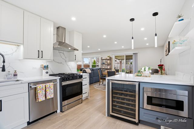 115 Red Bridge Road, Lake Zurich, IL 60047