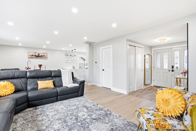 115 Red Bridge Road, Lake Zurich, IL 60047