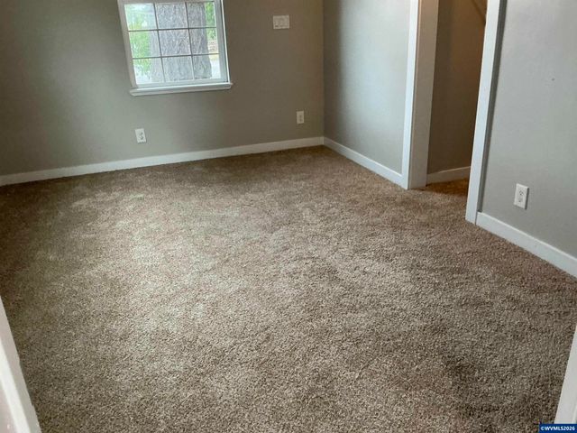 908 Water Av NE, Albany, OR 97321