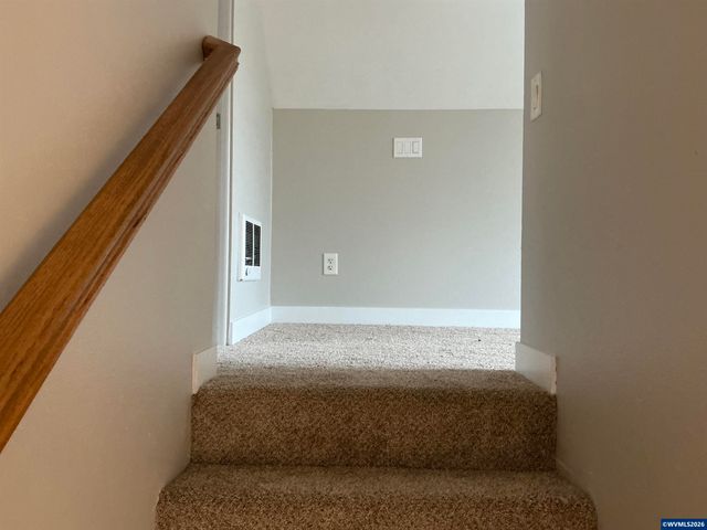 908 Water Av NE, Albany, OR 97321