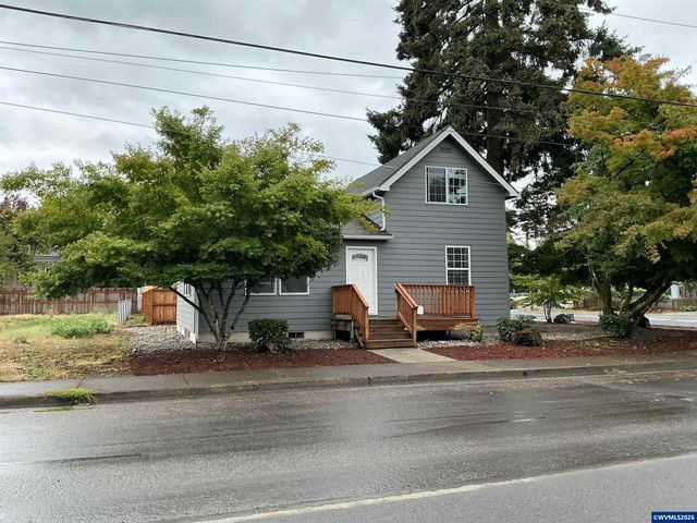 908 Water Av NE, Albany, OR 97321