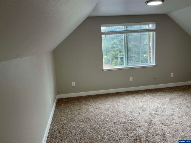 908 Water Av NE, Albany, OR 97321