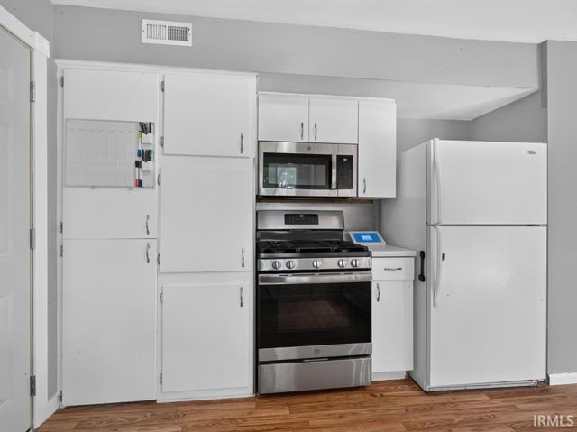 3728 Spruce Drive, Fort Wayne, IN 46809