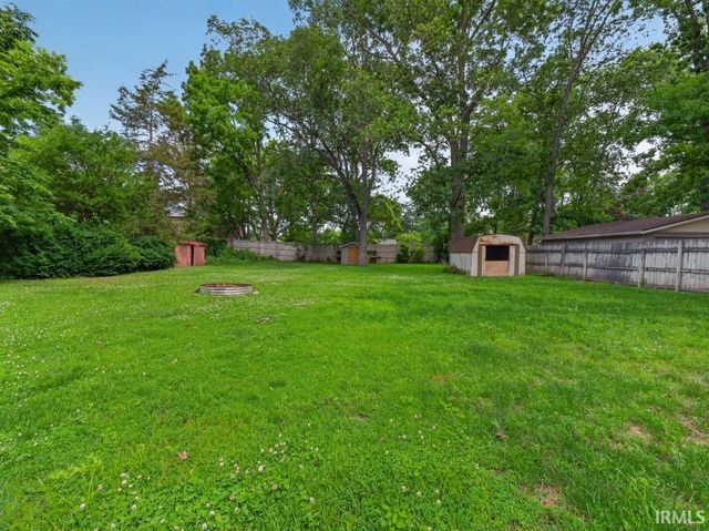 3728 Spruce Drive, Fort Wayne, IN 46809