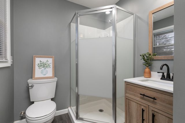 3847 S Broadway Avenue, Springfield, MO 65807