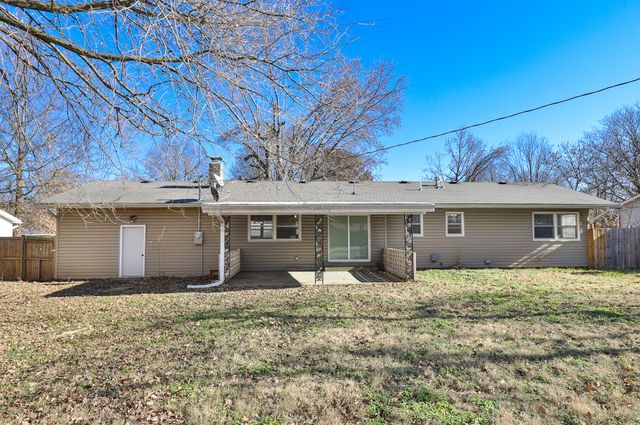 3847 S Broadway Avenue, Springfield, MO 65807