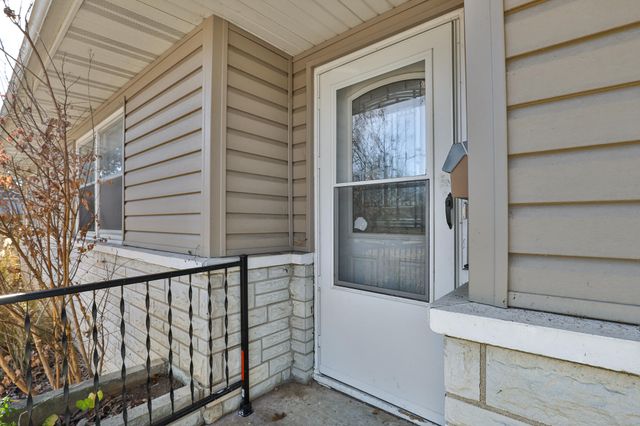 3847 S Broadway Avenue, Springfield, MO 65807