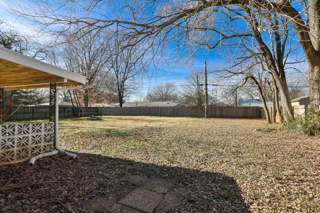 3847 S Broadway Avenue, Springfield, MO 65807