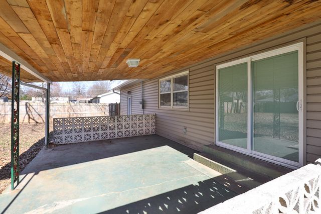 3847 S Broadway Avenue, Springfield, MO 65807