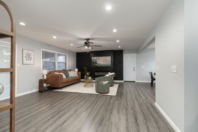 3847 S Broadway Avenue, Springfield, MO 65807