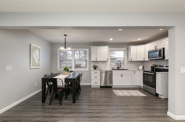 3847 S Broadway Avenue, Springfield, MO 65807