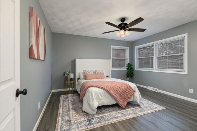 3847 S Broadway Avenue, Springfield, MO 65807