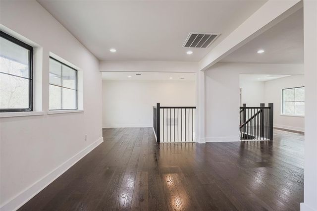 5614 Indian Circle, Houston, TX 77056