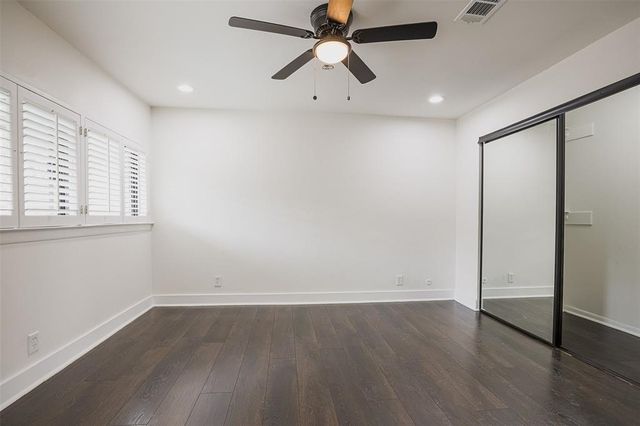 5614 Indian Circle, Houston, TX 77056