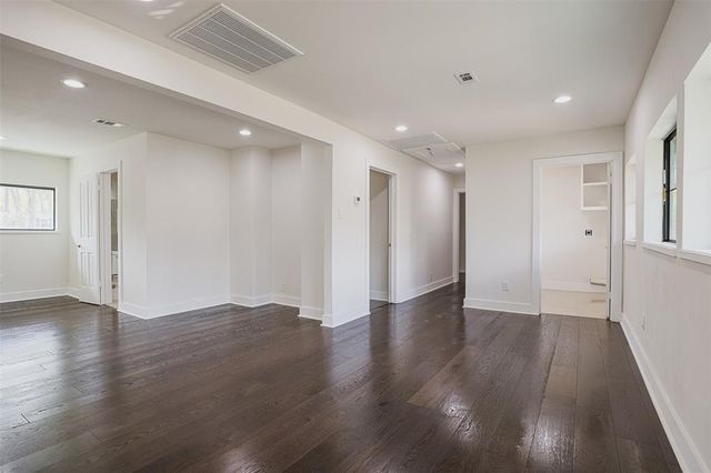 5614 Indian Circle, Houston, TX 77056