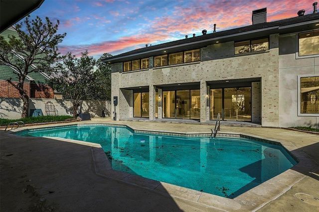 5614 Indian Circle, Houston, TX 77056