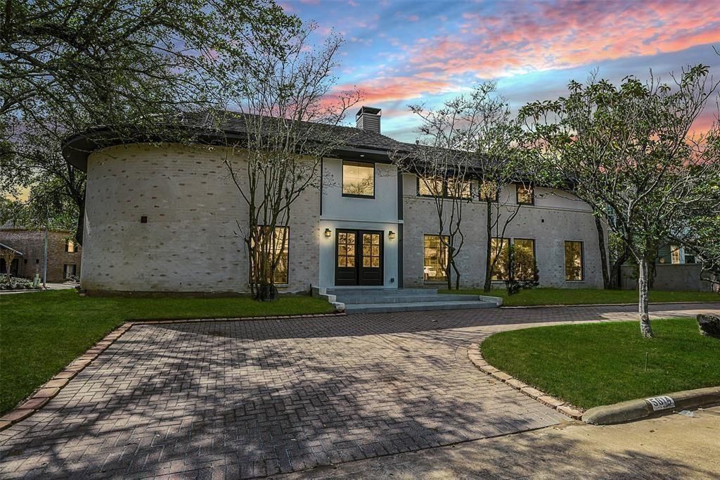 5614 Indian Circle, Houston, TX 77056