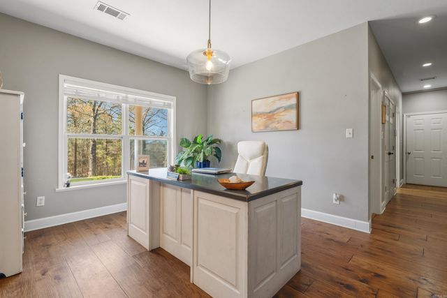 128 Parkway Pl, Pearcy, AR 71964