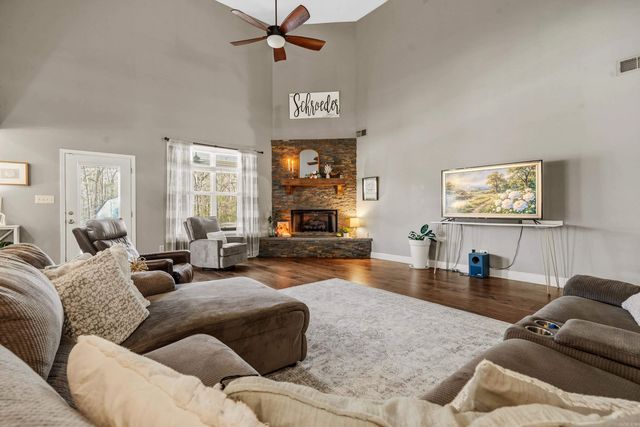 128 Parkway Pl, Pearcy, AR 71964