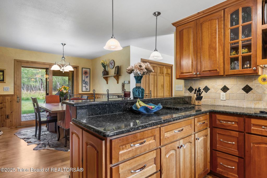 3610 N LAKE CREEK Drive, Wilson, WY 83014 photo 15