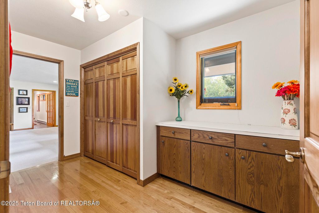 3610 N LAKE CREEK Drive, Wilson, WY 83014 photo 21