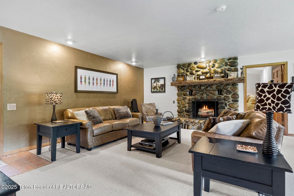 3610 N LAKE CREEK Drive, Wilson, WY 83014 photo 22