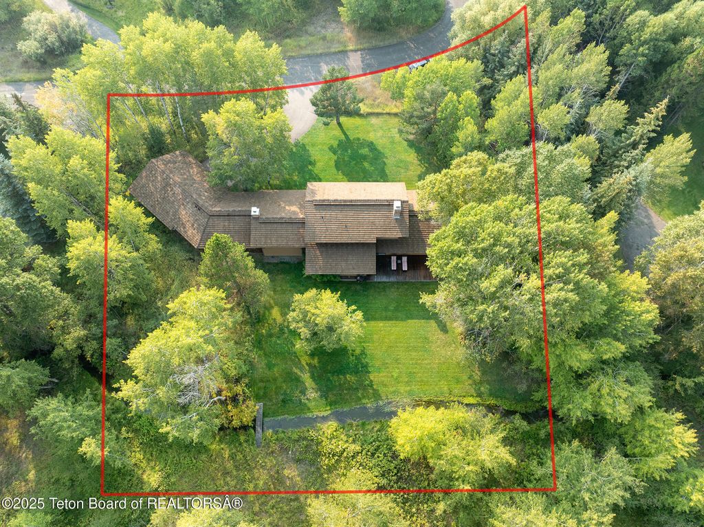 3610 N LAKE CREEK Drive, Wilson, WY 83014 photo 59