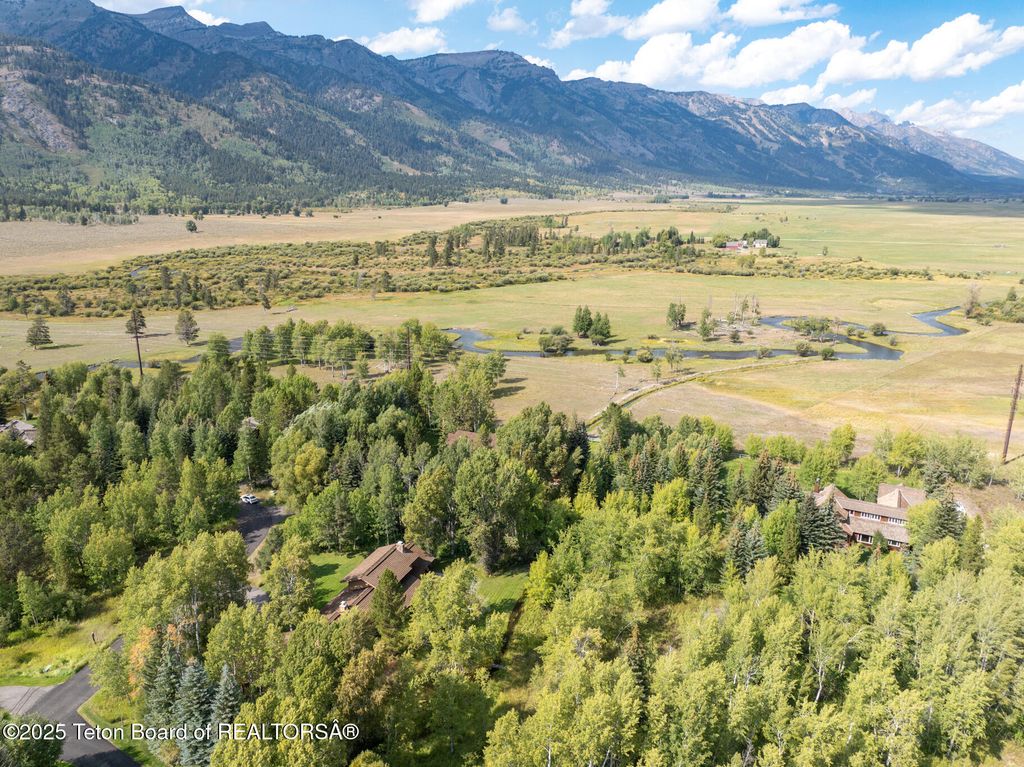 3610 N LAKE CREEK Drive, Wilson, WY 83014 photo 60