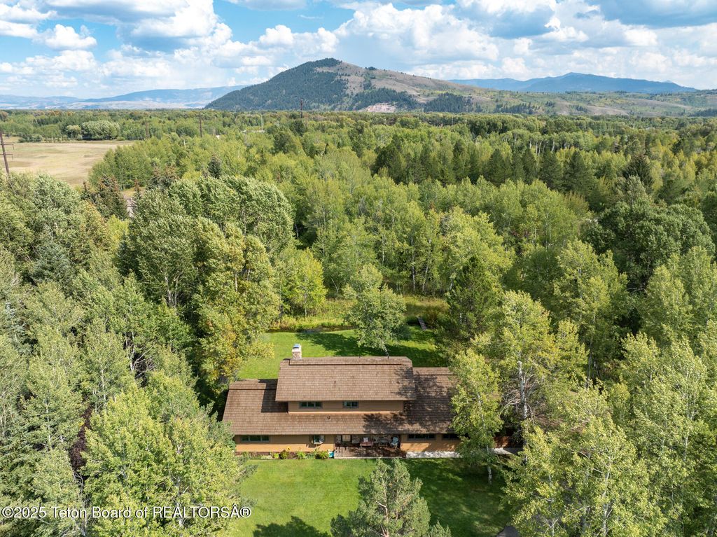 3610 N LAKE CREEK Drive, Wilson, WY 83014 photo 69