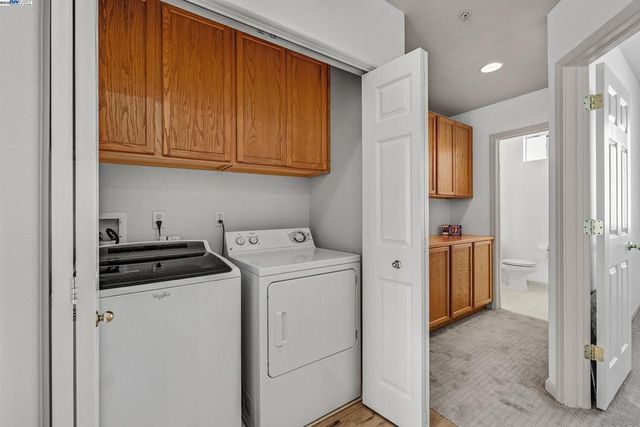 710 City Walk Pl 4, Hayward, CA 94541