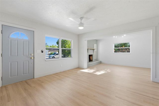 5310 40TH AVENUE N, St Petersburg, FL 33709