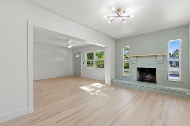 5310 40TH AVENUE N, St Petersburg, FL 33709