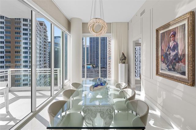 900 Brickell Key Blvd 2004, Miami, FL 33131