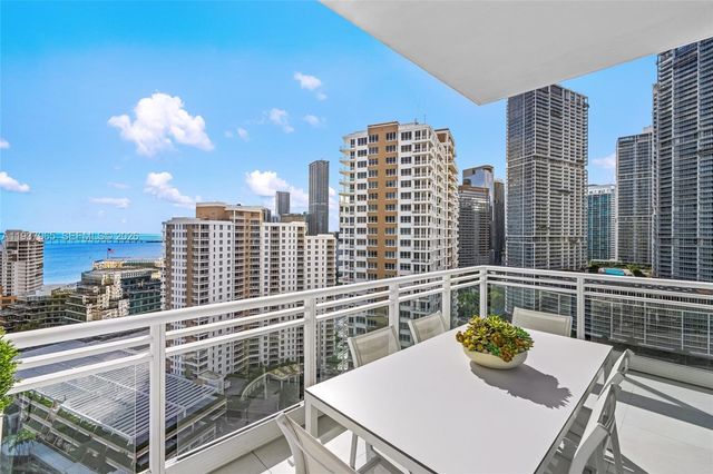 900 Brickell Key Blvd 2004, Miami, FL 33131